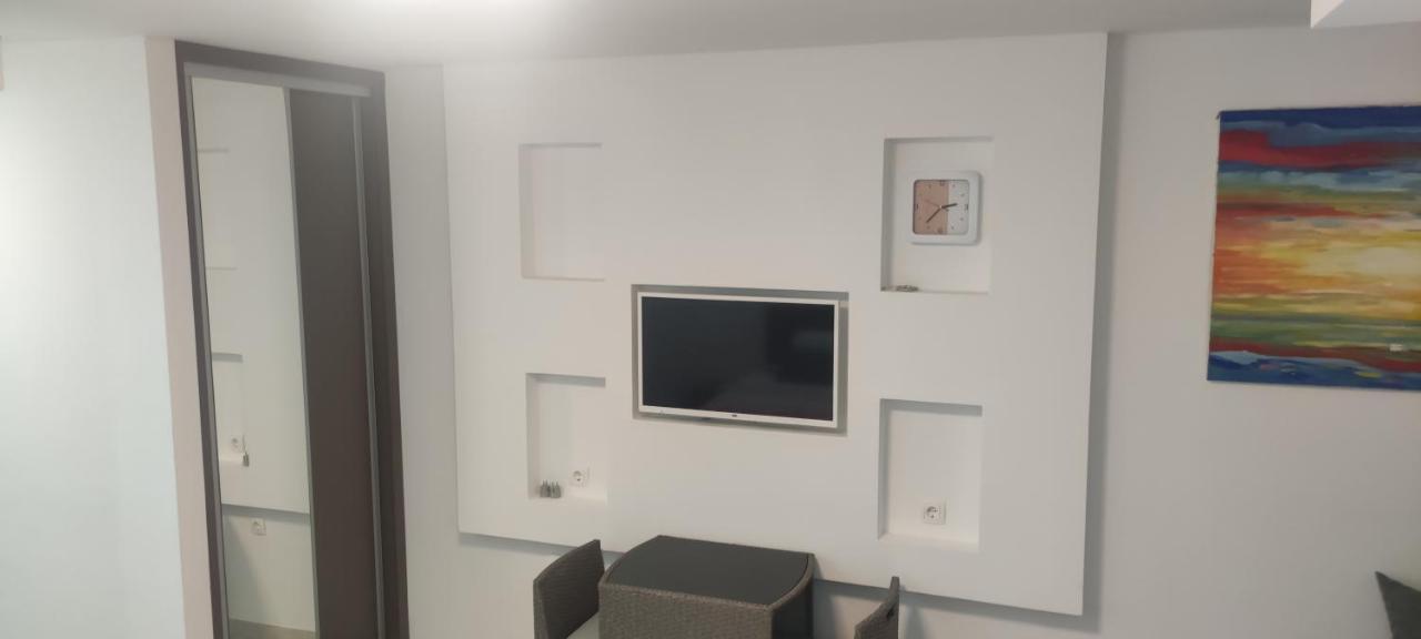 Studio Apartman Трогир Екстериор снимка